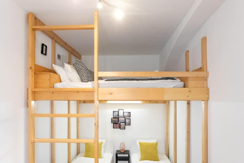 Charming & Authentic Vienna Flat - Central Located Apartment Exterior photo